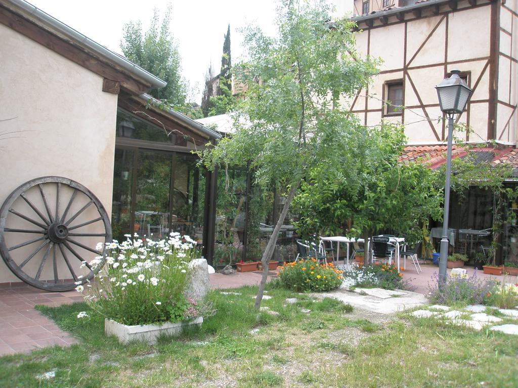 Hotel La Huerta De San Lorenzo Segovia Exterior foto