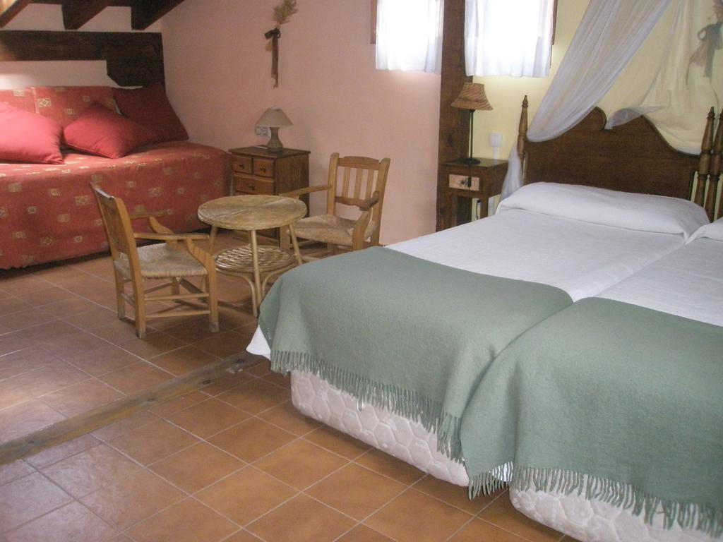 Hotel La Huerta De San Lorenzo Segovia Zimmer foto